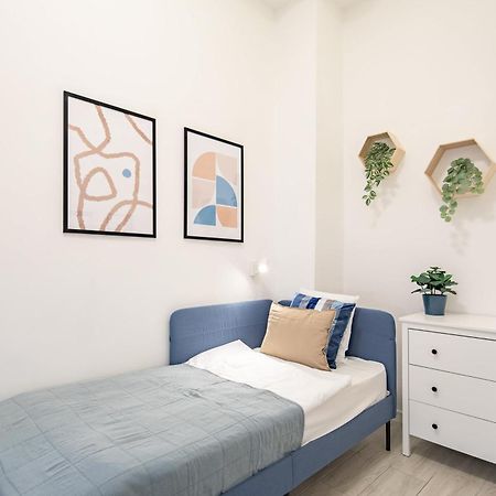 Central Room For Solo Traveller Budapest Eksteriør bilde