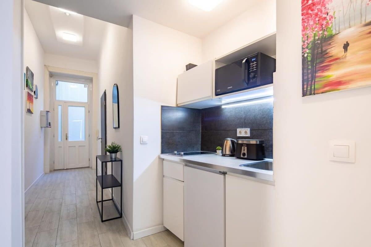 Central Room For Solo Traveller Budapest Eksteriør bilde