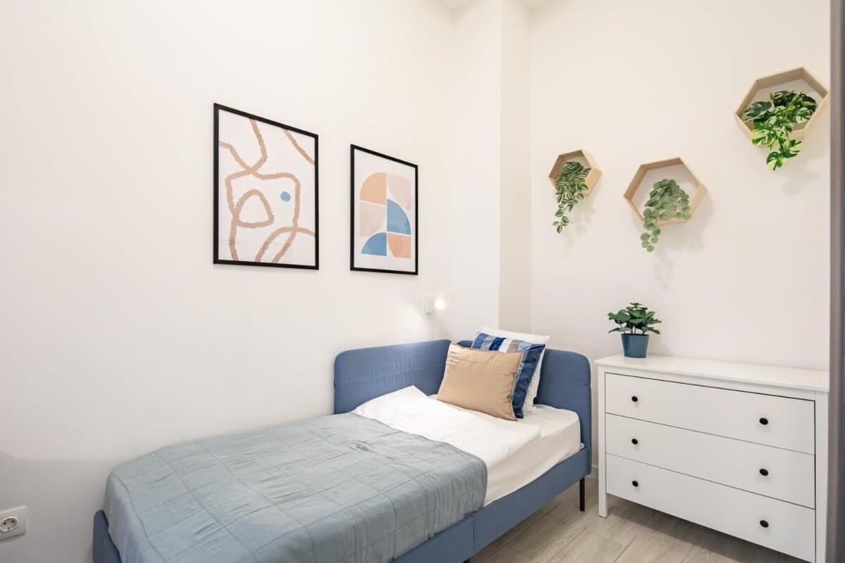 Central Room For Solo Traveller Budapest Eksteriør bilde
